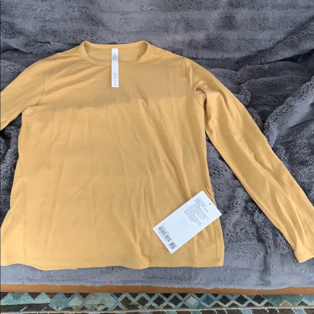 Mew Lululemon Yellow/Gold Hold Tight Long Sleeve